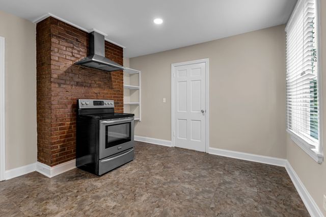 123 White Bridge Pike, Nashville, TN 37209