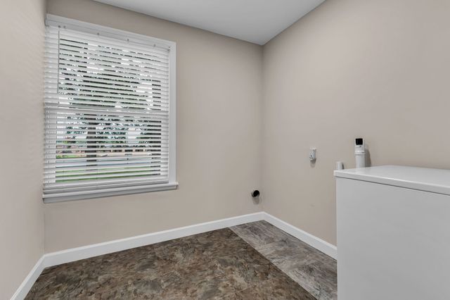 123 White Bridge Pike, Nashville, TN 37209