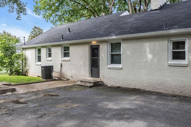 123 White Bridge Pike, Nashville, TN 37209