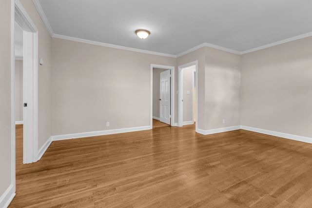 123 White Bridge Pike, Nashville, TN 37209