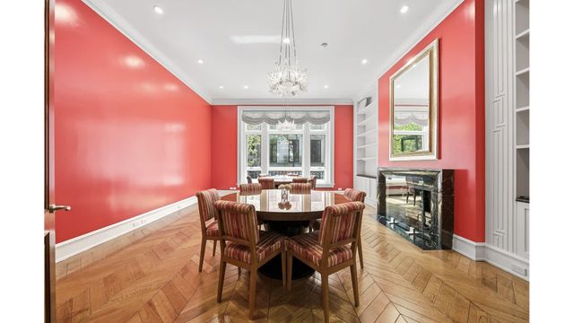 67 E 82ND Street, New York City, NY 10028