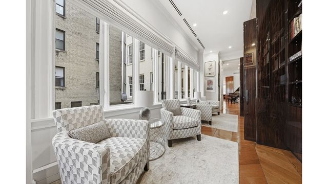 67 E 82ND Street, New York City, NY 10028
