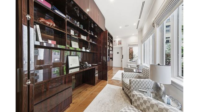 67 E 82ND Street, New York City, NY 10028