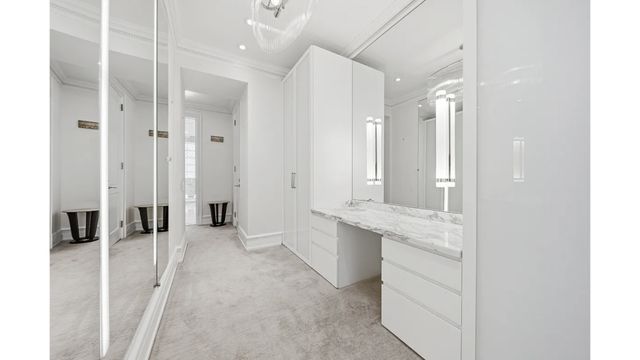 67 E 82ND Street, New York City, NY 10028