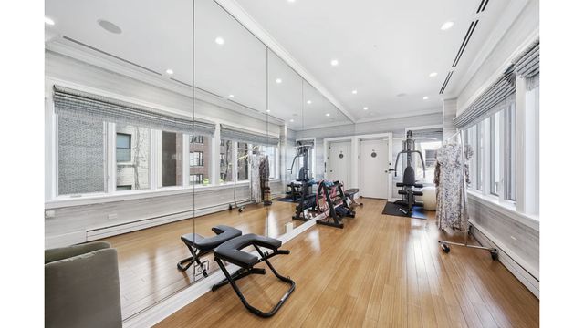 67 E 82ND Street, New York City, NY 10028