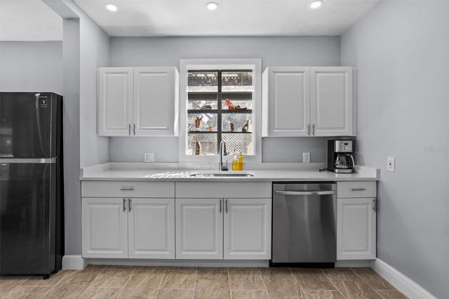 1571 S MYRTLE AVENUE, Clearwater, FL 33756