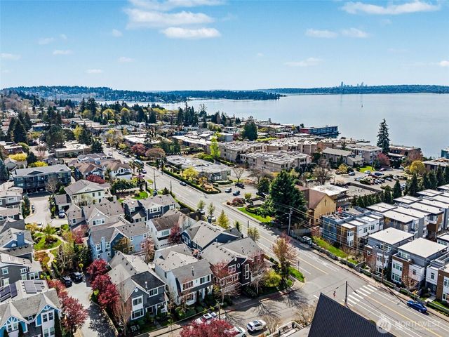 315 4th Avenue S, Kirkland, WA 98033
