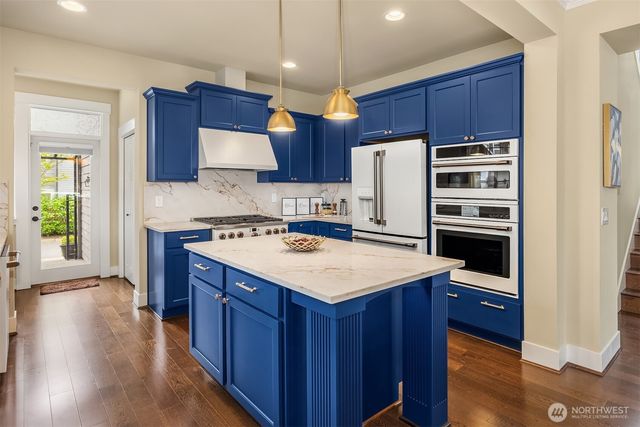 315 4th Avenue S, Kirkland, WA 98033