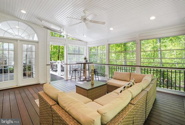 3234 NAVY, Oak Hill, VA 20171