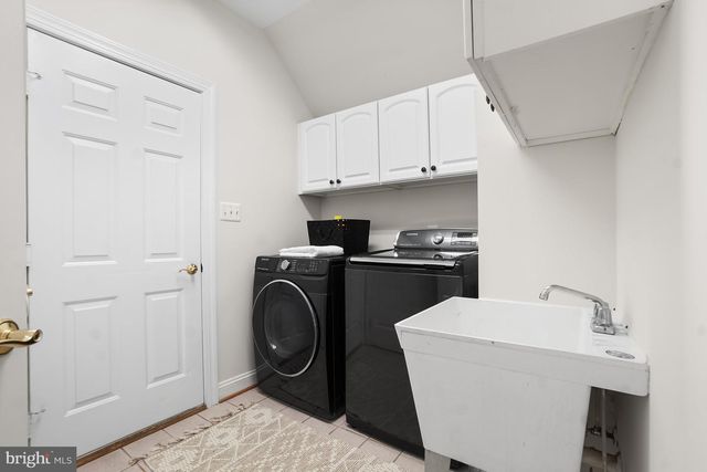 3234 NAVY, Oak Hill, VA 20171