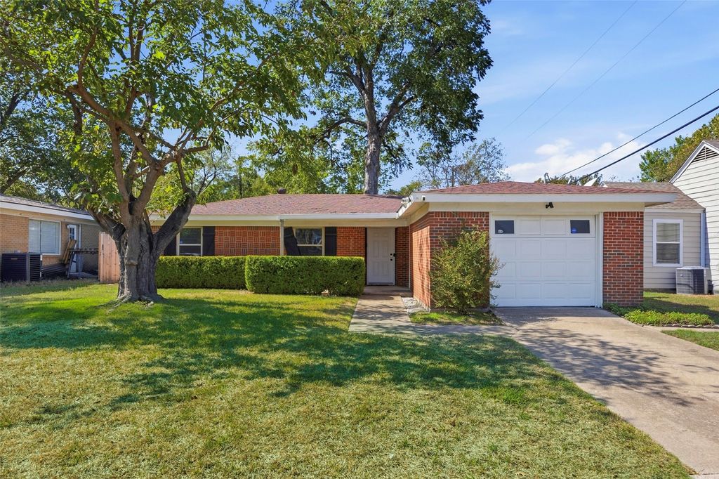 3558 Winston Road, Fort Worth, TX 76109 — exterior