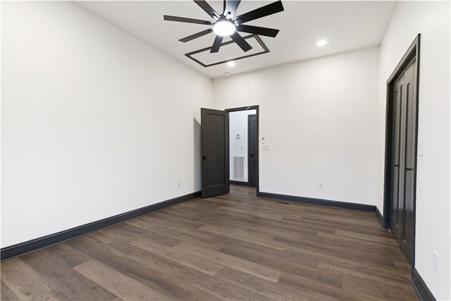 1 E 5th Street, Greenville, SC 29611