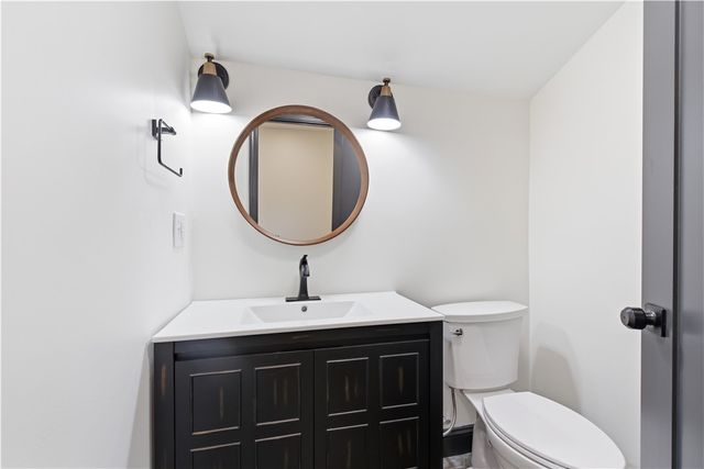 1 E 5th Street, Greenville, SC 29611