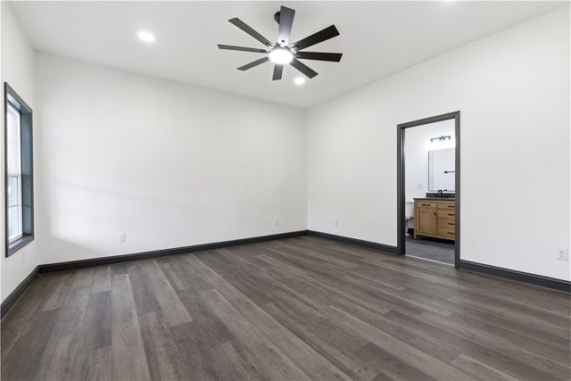 1 E 5th Street, Greenville, SC 29611