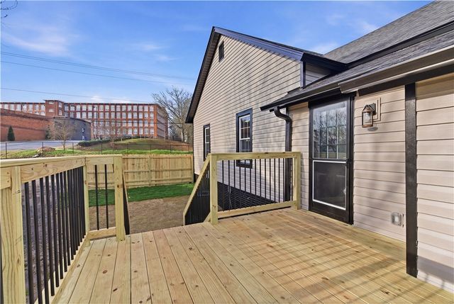 1 E 5th Street, Greenville, SC 29611