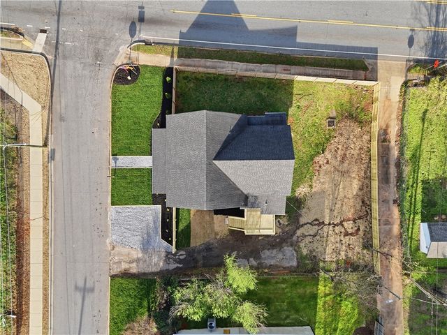 1 E 5th Street, Greenville, SC 29611