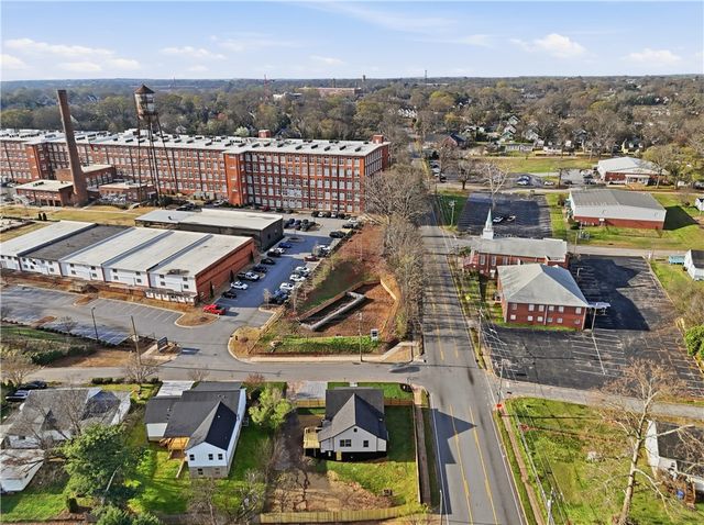 1 E 5th Street, Greenville, SC 29611