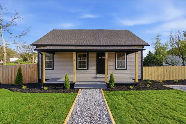 1 E 5th Street, Greenville, SC 29611