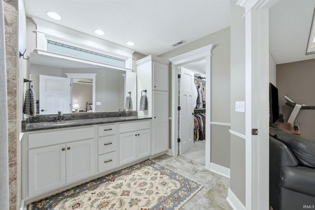 13601 Alicante Way, Fort Wayne, IN 46845