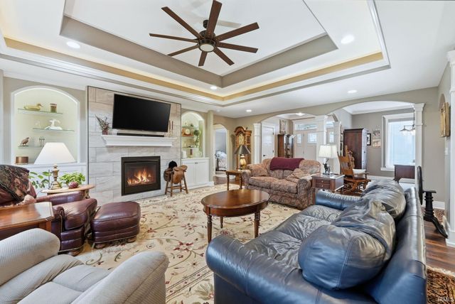 13601 Alicante Way, Fort Wayne, IN 46845