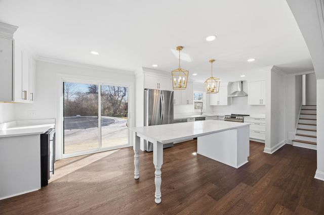 294 Idle Hour Drive, Lexington, KY 40502