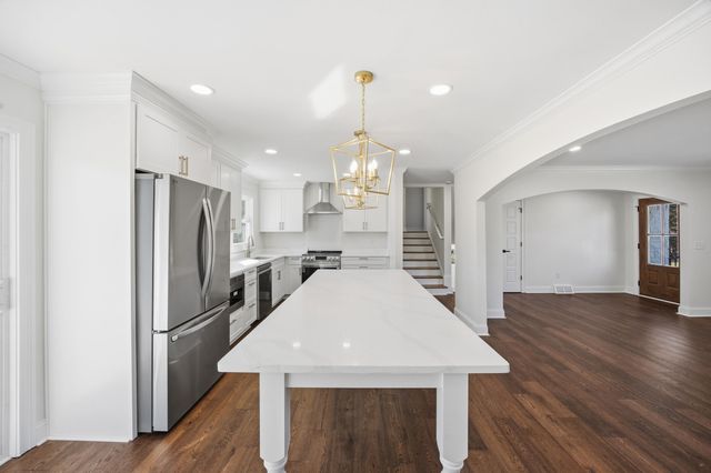 294 Idle Hour Drive, Lexington, KY 40502