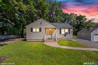 49 Maple Avenue, Montville, CT 06382