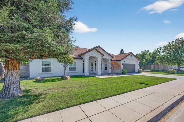 1555 Taylor, Madera, CA 93637