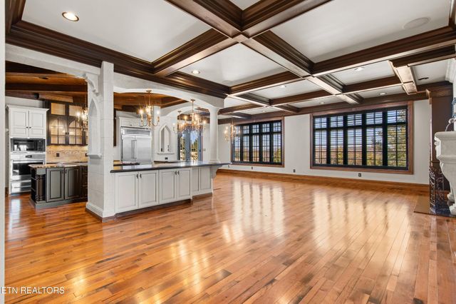 9340 Linksvue Drive, Knoxville, TN 37922