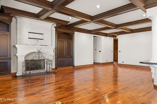 9340 Linksvue Drive, Knoxville, TN 37922