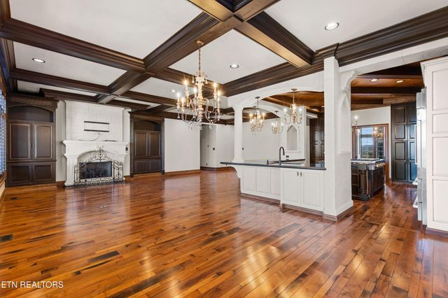 9340 Linksvue Drive, Knoxville, TN 37922