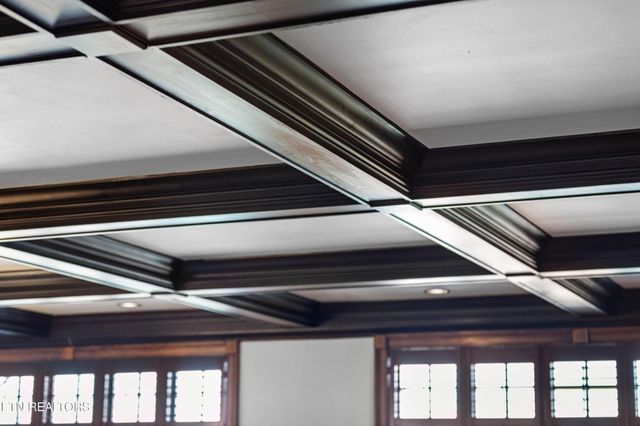 9340 Linksvue Drive, Knoxville, TN 37922