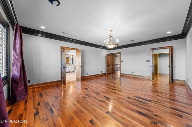 9340 Linksvue Drive, Knoxville, TN 37922