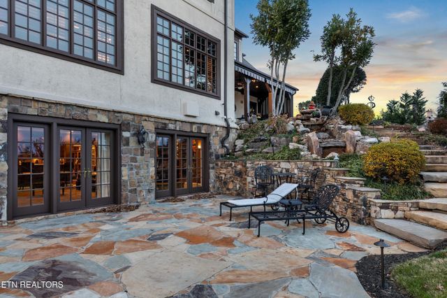 9340 Linksvue Drive, Knoxville, TN 37922