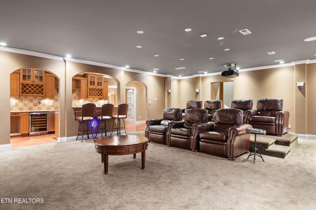 9340 Linksvue Drive, Knoxville, TN 37922