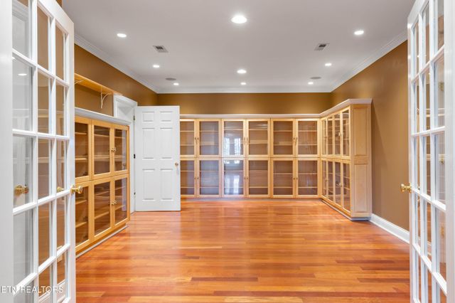 9340 Linksvue Drive, Knoxville, TN 37922