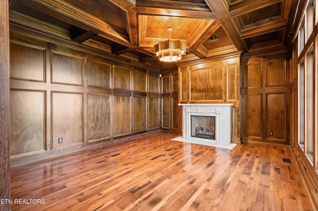 9340 Linksvue Drive, Knoxville, TN 37922