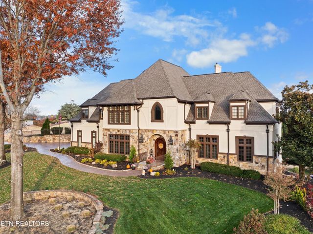 9340 Linksvue Drive, Knoxville, TN 37922