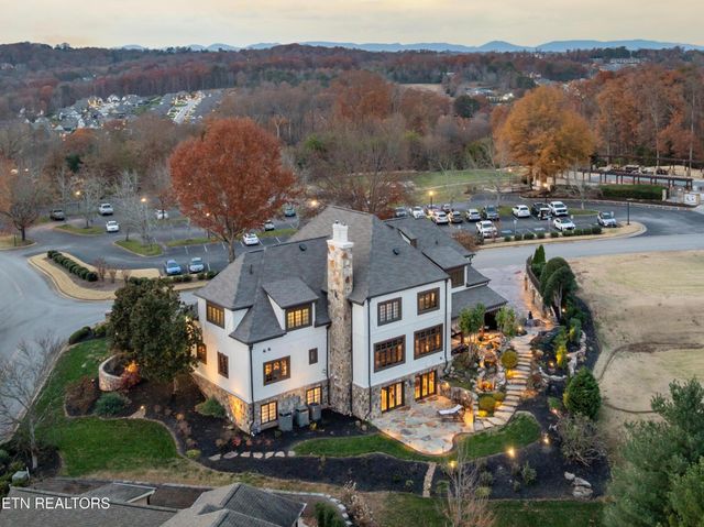 9340 Linksvue Drive, Knoxville, TN 37922