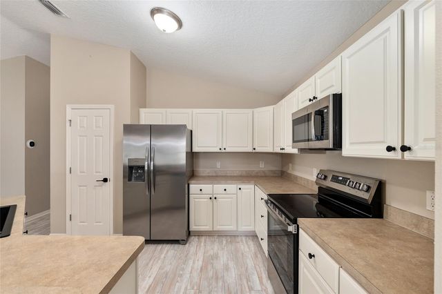 2082 HARSTON TRAIL, The Villages, FL 32162