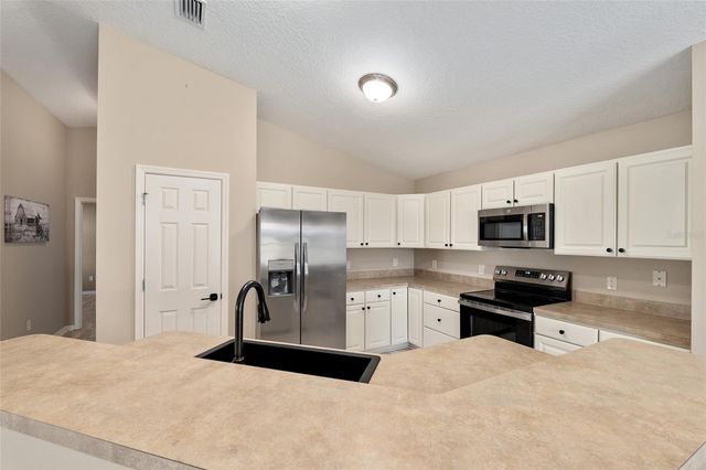 2082 HARSTON TRAIL, The Villages, FL 32162