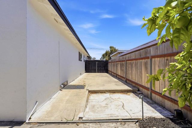 856 Elm Ave, Chula Vista, CA 91911