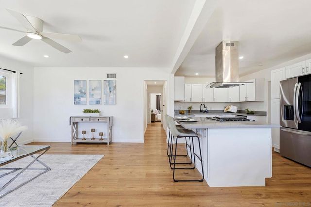 856 Elm Ave, Chula Vista, CA 91911