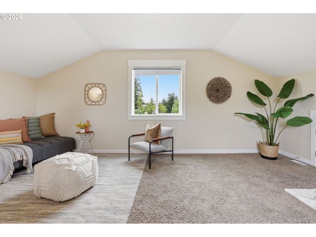 8010 Se TOLMAN St, Portland, OR 97206
