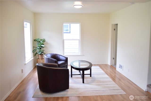 111 SW Alfred Street, Chehalis, WA 98532