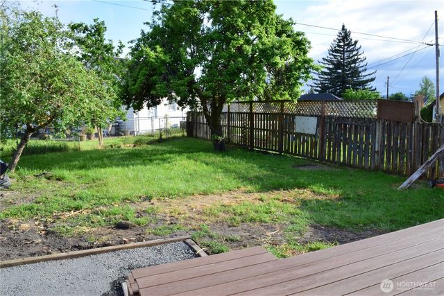 111 SW Alfred Street, Chehalis, WA 98532