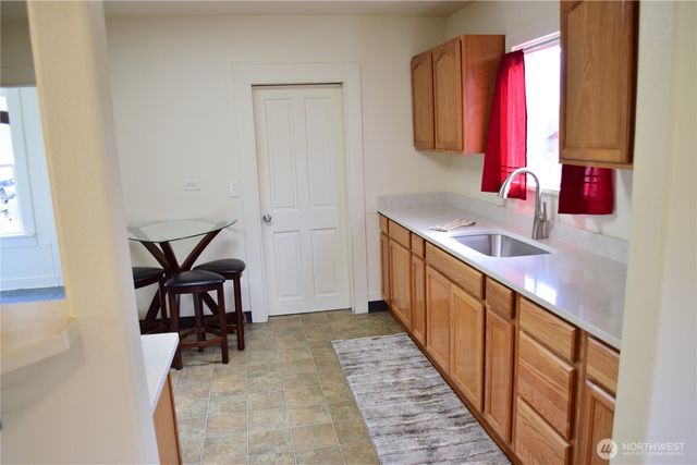 111 SW Alfred Street, Chehalis, WA 98532