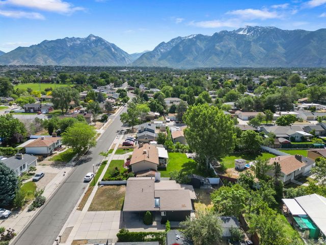 432 E CALNETTE DR, Sandy, UT 84070