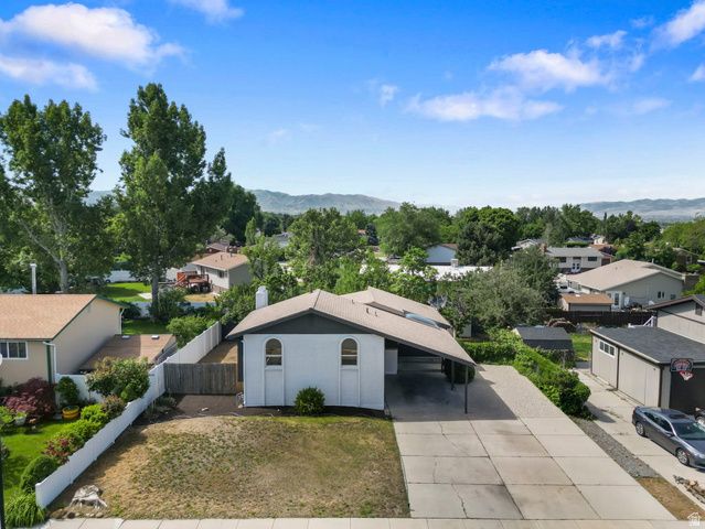 432 E CALNETTE DR, Sandy, UT 84070
