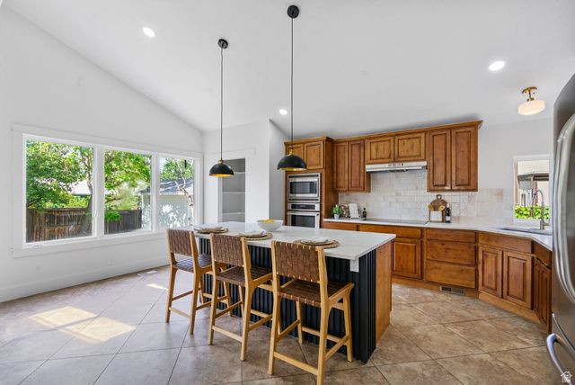 432 E CALNETTE DR, Sandy, UT 84070